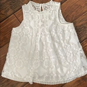 White lace flowy tank